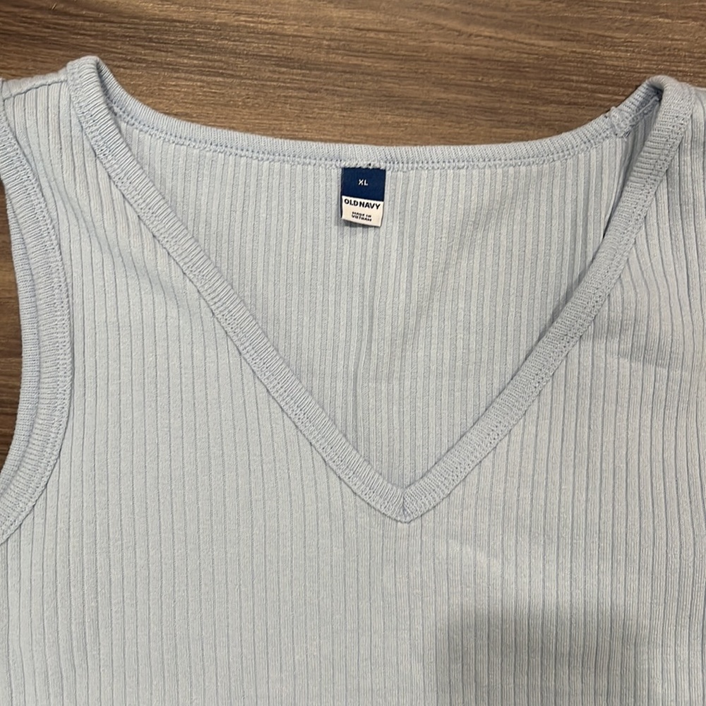 Old Navy Light Blue Rib-Knit V-Neck Tank Top - Picture 3 of 5